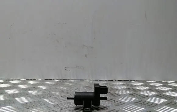 Renault Laguna II Vacuum valve 7700113709