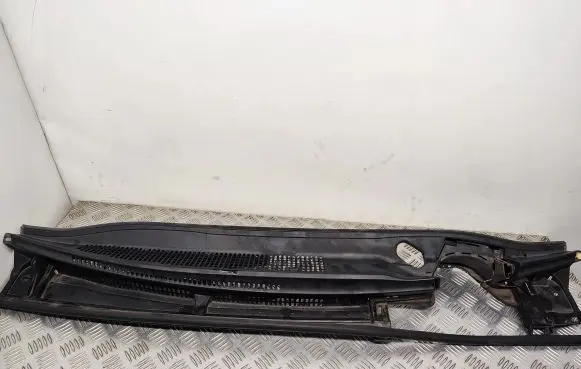 Toyota Verso-S Wiper trim 5570852210