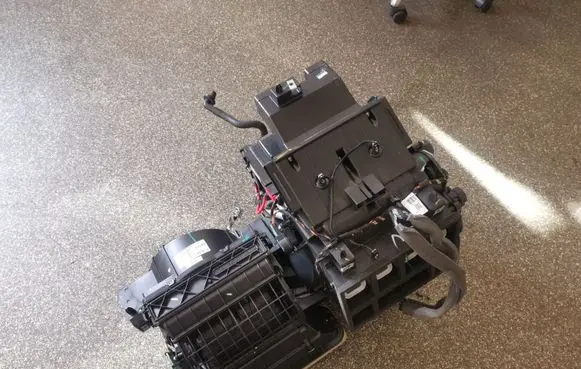 Buick Encore I Interior heater climate box assembly housing 42690912