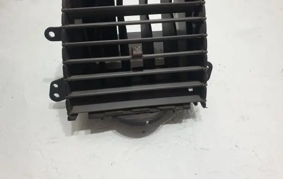 Chrysler Town & Country V Dashboard side air vent grill/cover trim 70786BD5