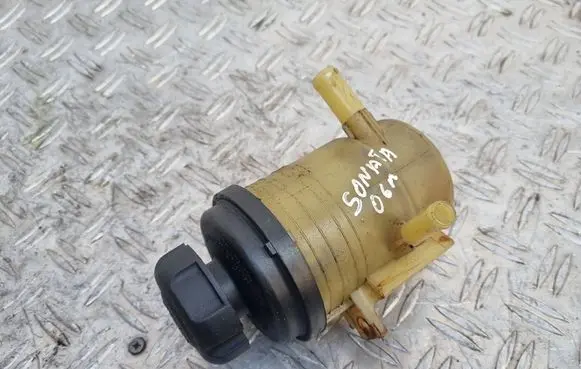 Hyundai Sonata Power steering fluid tank/reservoir
