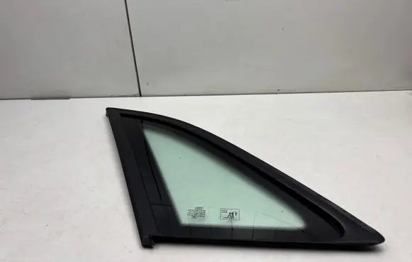 Rear side window