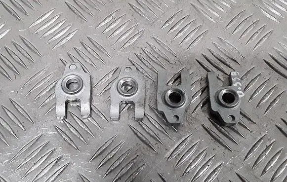 Nissan Qashqai Fuel Injector clamp holder 