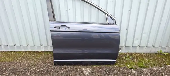 Honda CR-V Front door