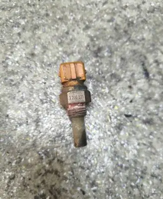 BMW 5 E34 Coolant temperature sensor 1710511