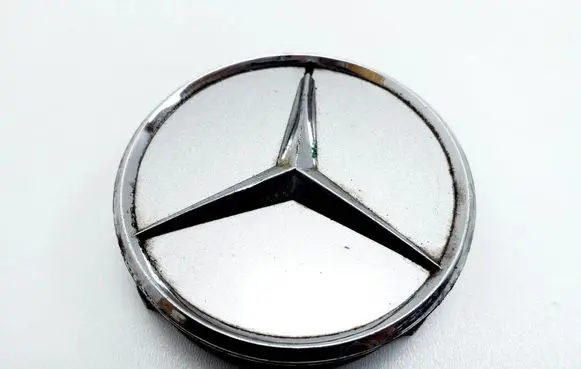 Mercedes-Benz E W211 R20 wheel hub/cap/trim 2204000125