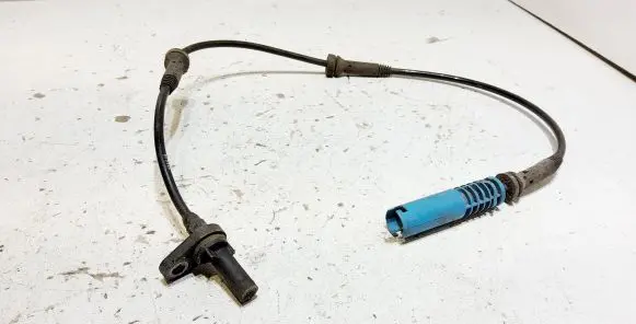 BMW 5 E60 E61 ABS brake wheel speed sensor 6771702 34526771702