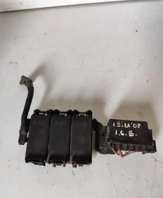 Seat Ibiza III (6L) Fuse module 5Z0937548C