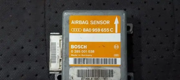Audi A4 S4 B5 8D Airbag control unit/module 8a0959655c 0285001038