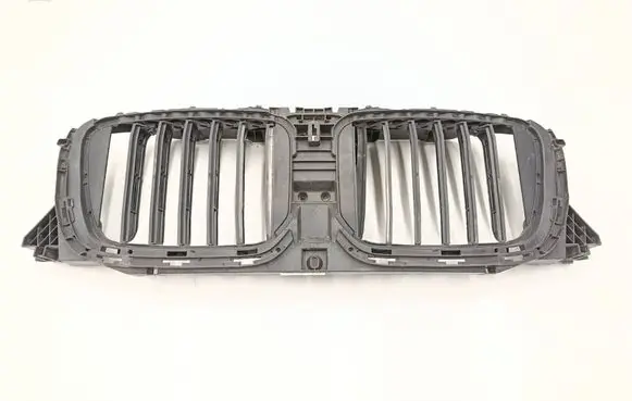 BMW X3 G01 Intercooler air guide/duct channel 5A1DA48 2211200516 22071P02183