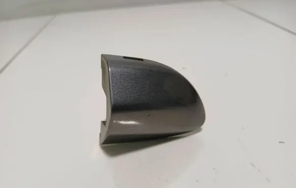 Volkswagen PASSAT B6 Rear door handle cover 