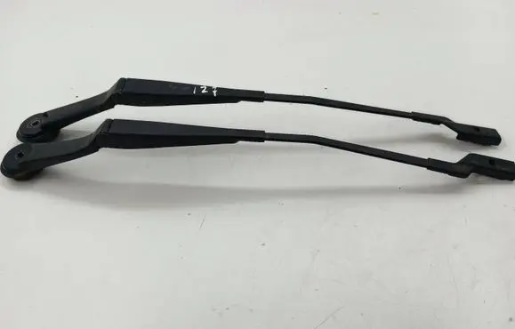 Ford Focus Front wiper blade arm BM5117526AB