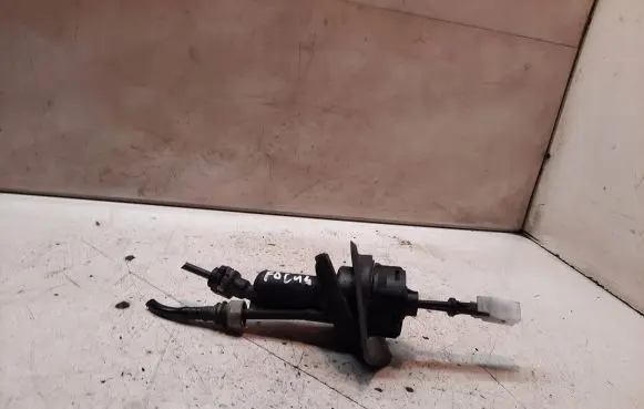 Clutch slave cylinder