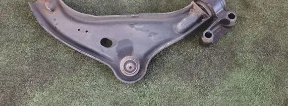 Mini One - Cooper R56 Front lower control arm/wishbone 6772301