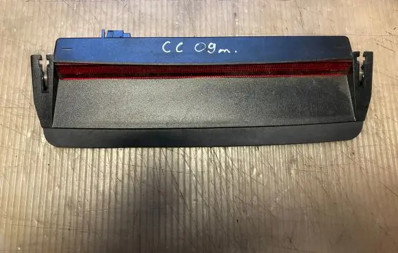 Volkswagen PASSAT CC Third/center stoplight 0336300