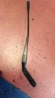 BMW 1 E82 E88 Windshield/front glass wiper blade 7169973
