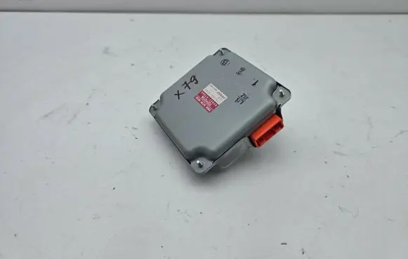 Lexus CT 200H Other control units/modules 8989247080 1751007280