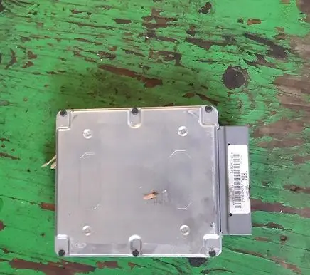 Mazda 626 Engine control unit/module ECU F7FF12A650FE