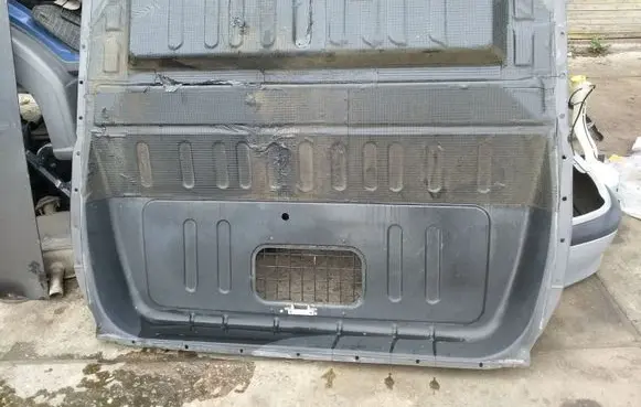 Ford Transit Trunk separation 
