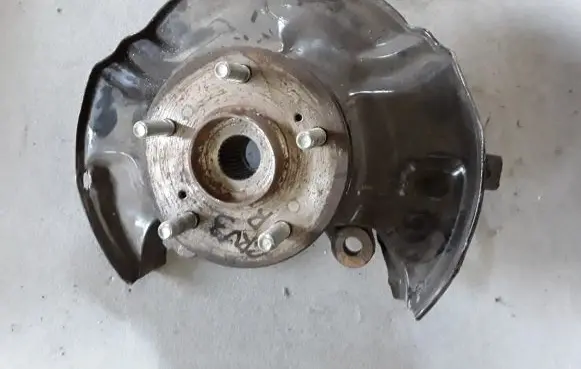 Honda CR-V Front wheel hub