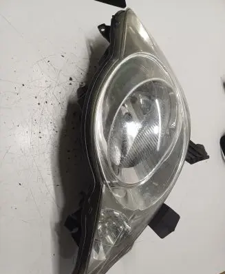 Peugeot 107 Headlight/headlamp 89033104 811700H030