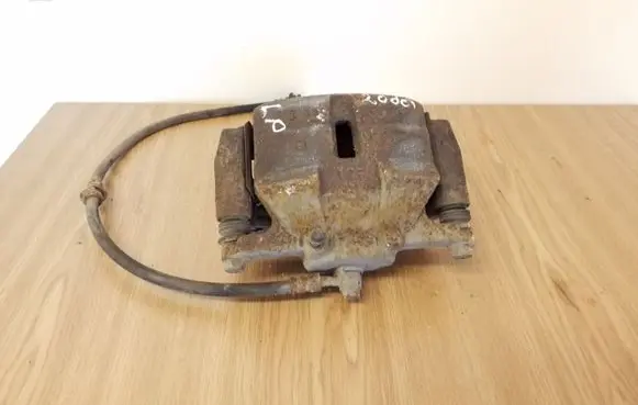 Nissan Qashqai Front brake caliper