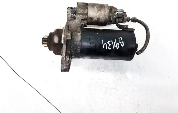 Volkswagen PASSAT B6 Starter motor 1005831311