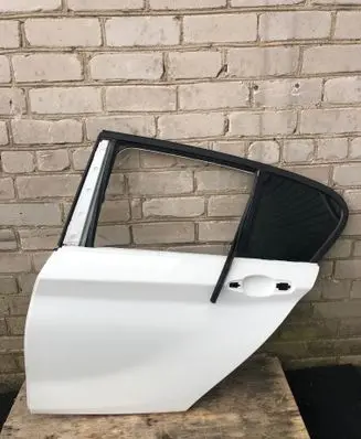 BMW 1 F20 F21 Rear door