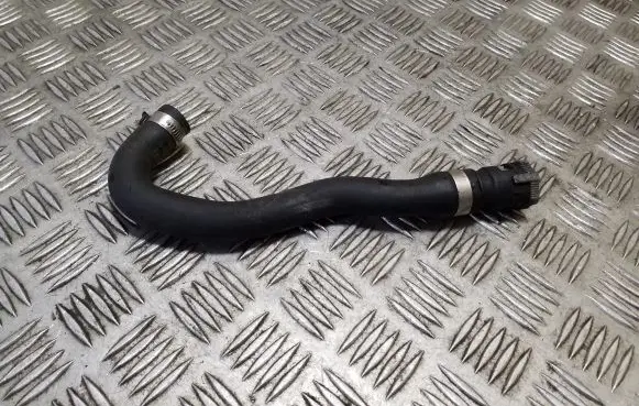 Volvo V40 Engine coolant pipe/hose 31319136