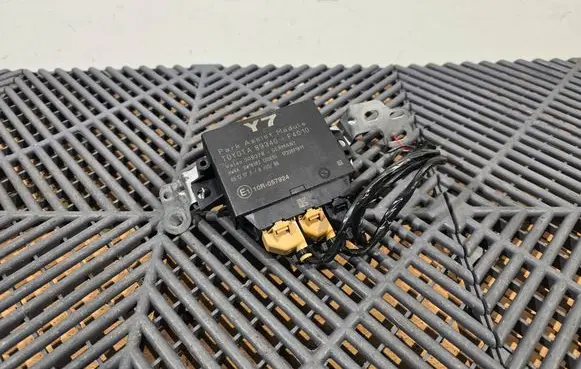 Toyota C-HR I Parking PDC control unit/module 89340F4010 10R057924 1733801811