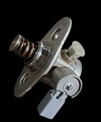 BMW M6 Fuel injection high pressure pump 13517599865