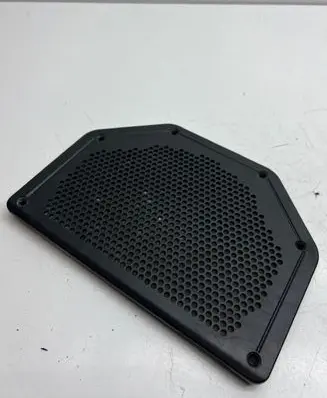 BMW 3 E90 E91 Subwoofer grill/trim 6925337