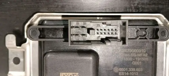 Mercedes-Benz B W247 Distronic sensor radar A2479000910 681006900Z