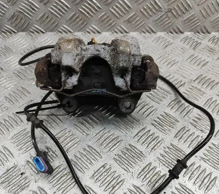 Mercedes-Benz C W204 Rear brake caliper A2044231681