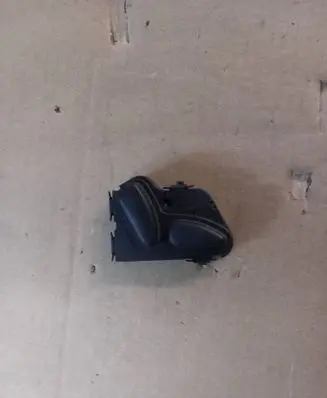Mercedes-Benz C W203 Seat control switch 2108213751