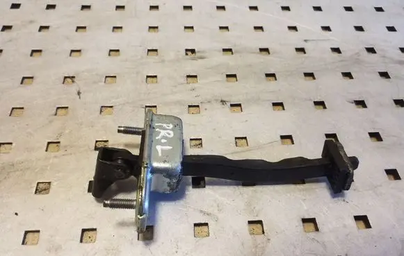 Hyundai i40 Front door check strap stopper