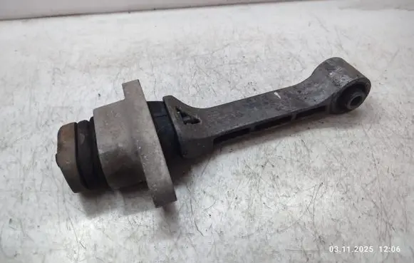 KIA Sorento Gearbox mount 