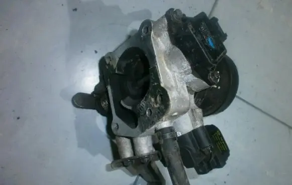 Mazda Xedos 6 Throttle valve b6hf4610