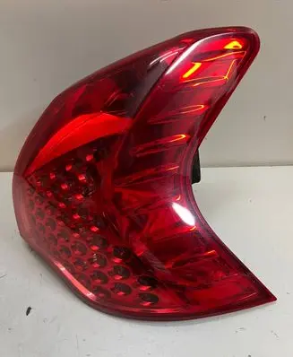 Peugeot 3008 I Rear/tail lights 9683460780