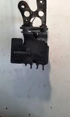 Volkswagen Caddy ABS Pump 2K0907379A 00009496E2 10097003173