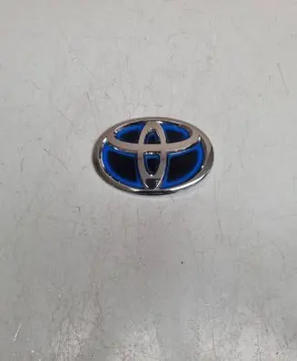Toyota Yaris XP210 Manufacturer badge logo/emblem 