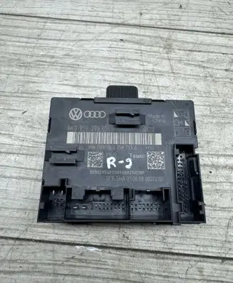 Audi A4 S4 B6 8E 8H Door control unit/module 8K0959793C