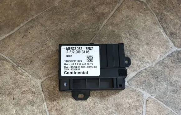 Mercedes-Benz C W204 Fuel injection pump control unit/module A2129000306