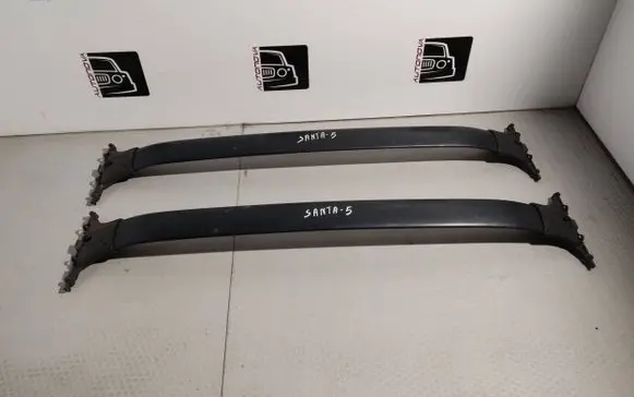 Hyundai Santa Fe Roof transverse bars on the 