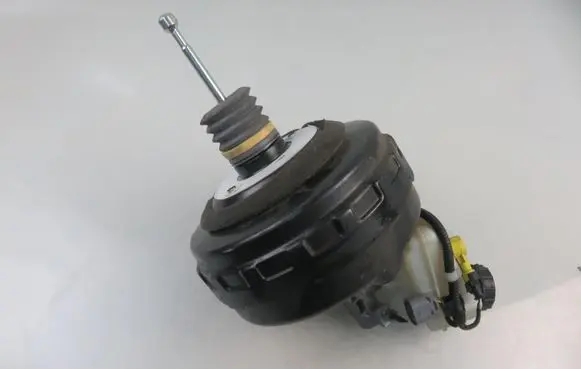 Opel Astra J Brake booster 03785925354 13338058AACX