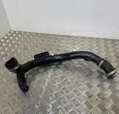 Volkswagen Jetta VI Intercooler hose/pipe 5N0145840G