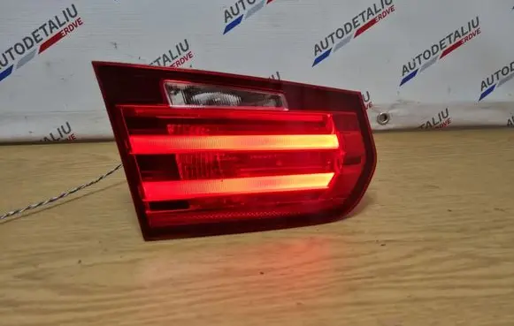 BMW 3 F30 F35 F31 Tailgate rear/tail lights 7371111