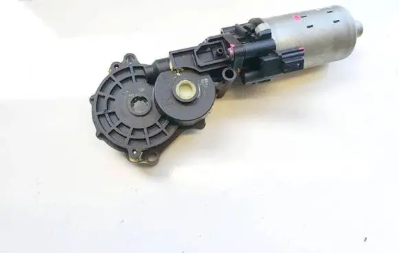 Lexus IS 220D-250-350 Seat adjustment motor 8582033020 85820-33020