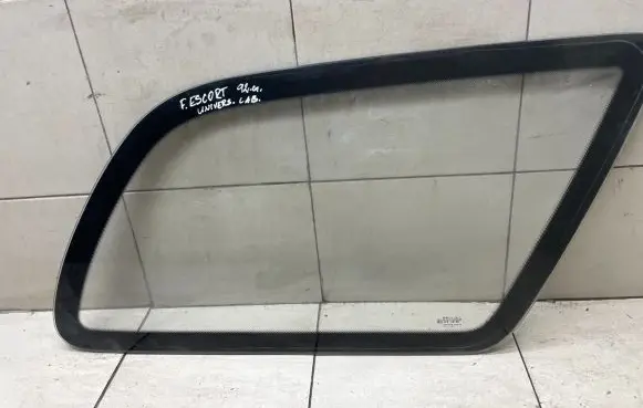 Ford Escort Rear side window