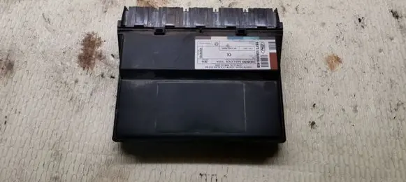 Ford Mondeo Mk III Door central lock control unit/module 
